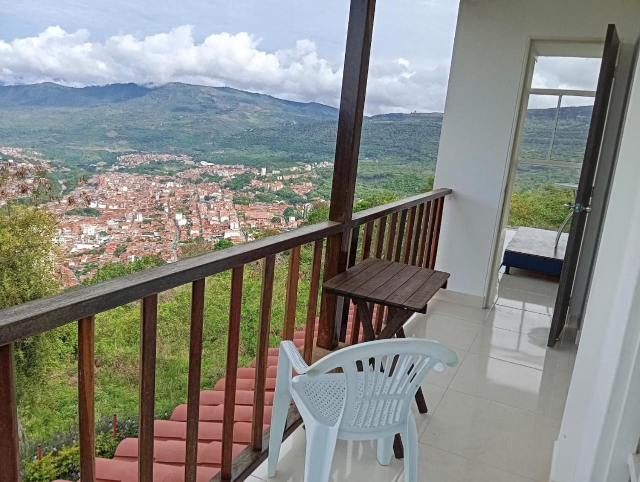 Hotel El Gran Mirador De Сан Хил Екстериор снимка